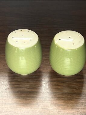 Vintage Green Ceramic Wheel-spun Salt and Pepper Shakers